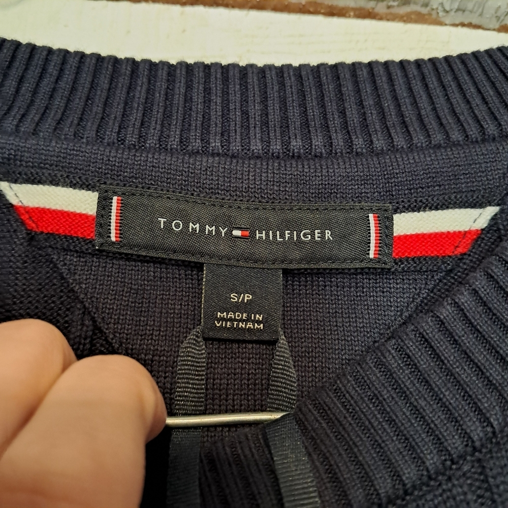 Tommy Hilfiger Mens Cable Knit Sweater Navy Blue Size Small Crew Neck NWT - Picture 5 of 6